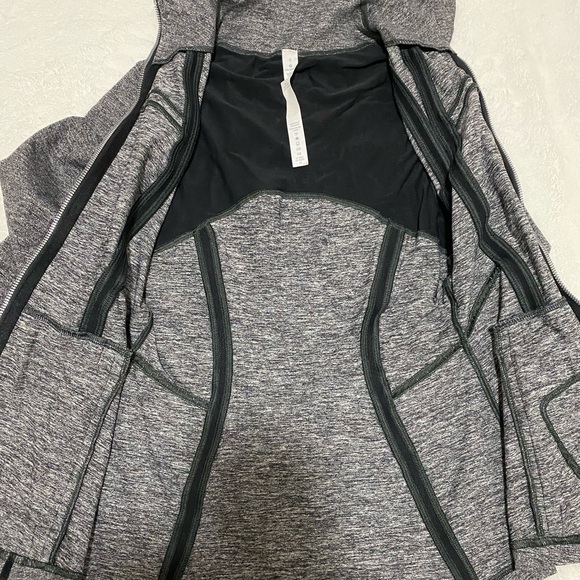 Lululemon Define Jacket size 6 - Picture 4 of 5